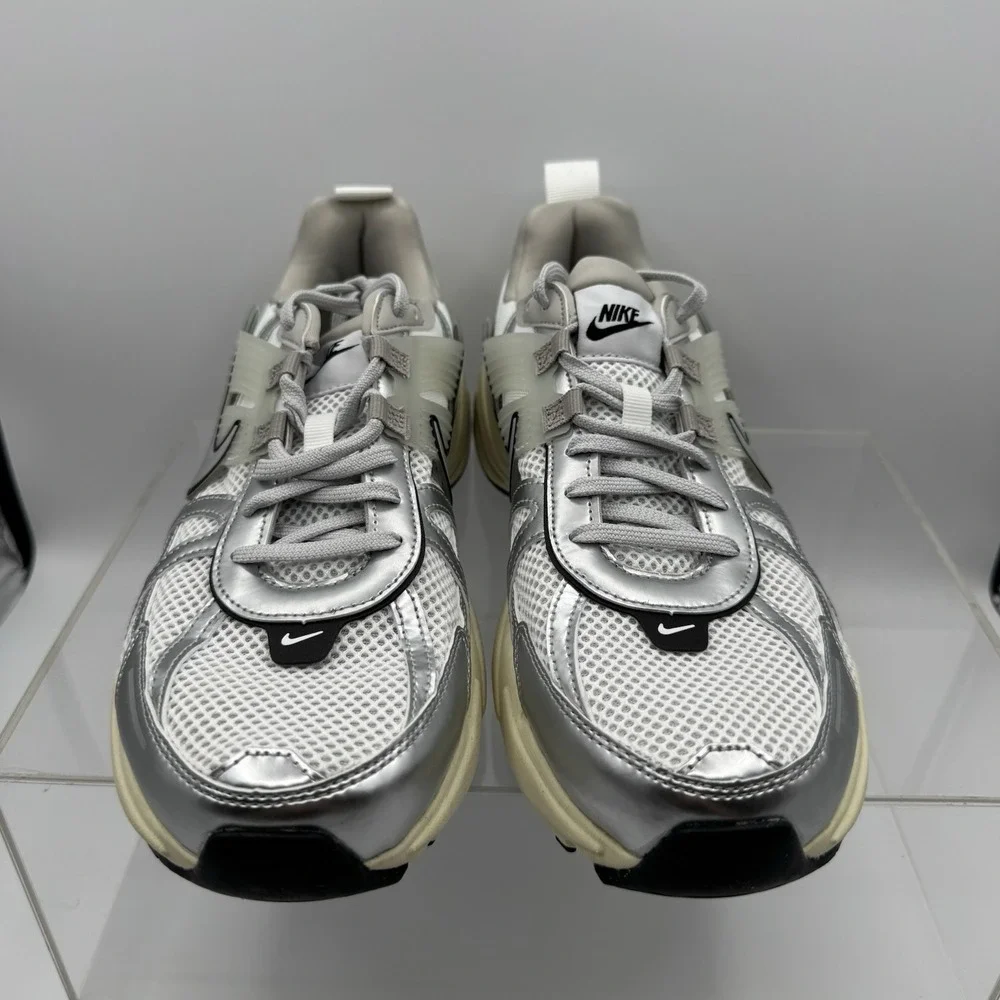 Brand New Nike V2K Run Pure Platinum Metallic Silver HJ4497-100 Men's Size 11